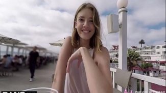 Yolda tanıştıkları adam ile yattılar