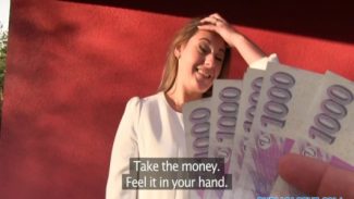 Çılgın kız para için sikiş yapıyor